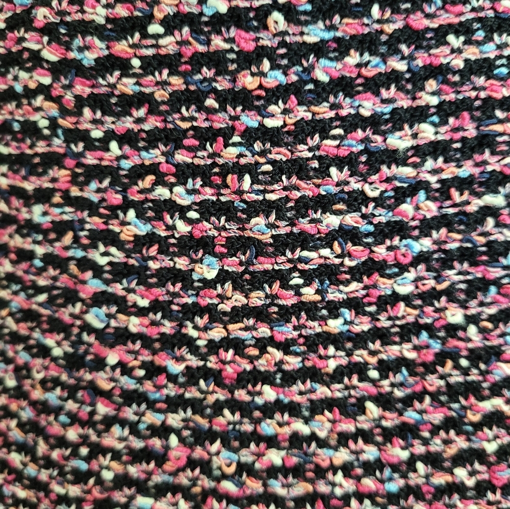 CC. Vtg. St. John Pink and Black Tweed Blazer - Size 6 - Picture 4 of 7